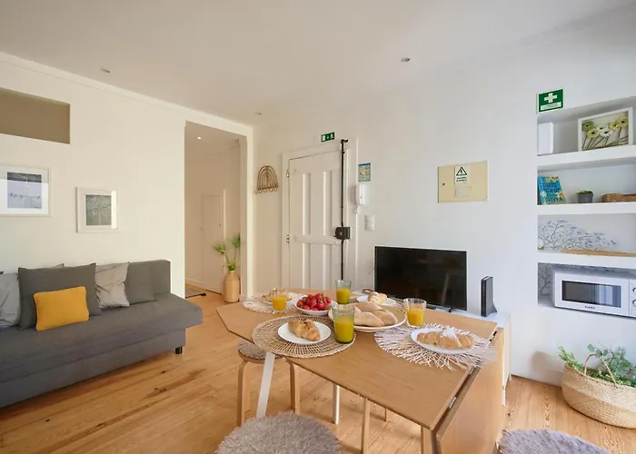 Alfama Soul Experience, By Timecooler *