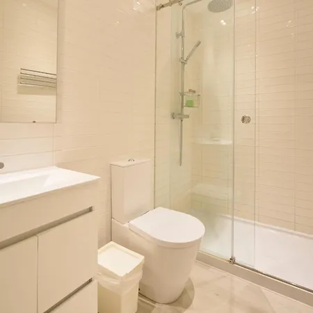 Alfama Soul Experience, By Timecooler *