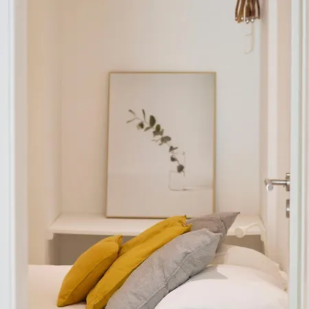 Alfama Soul Experience, By Timecooler *