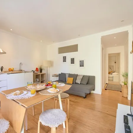 Alfama Soul Experience, By Timecooler Apartment *